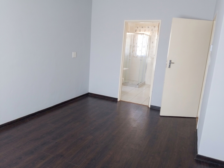 To Let 3 Bedroom Property for Rent in Geelhoutpark North West